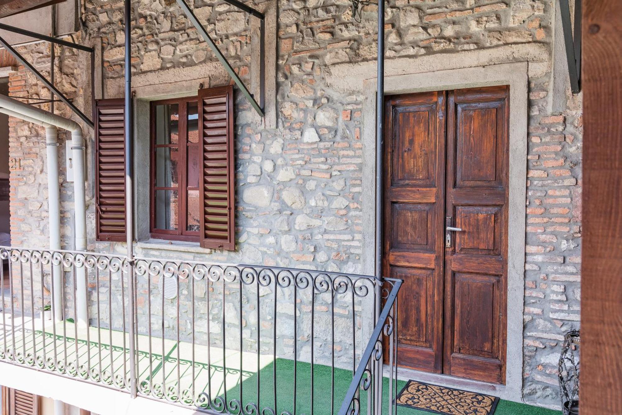 La Corte Apartments Tavernerio Exterior foto
